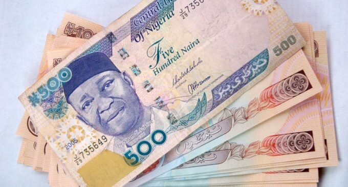 Currency dealers  agree to save naira from ‘heavy’ depreciation