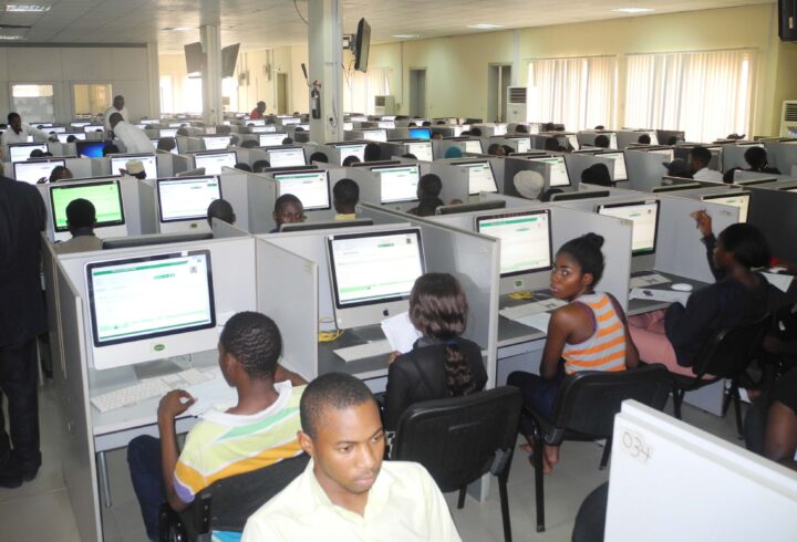 A CROSS-SECTION OF CANDIDATES FOR THE 2016 UNIFIED TERTIARY MATRICULATION EXAMINATION (UTME), WRITING THE COMPUTER BASE TEST (CBT) for institutions IN ABUJA ON MONDAY