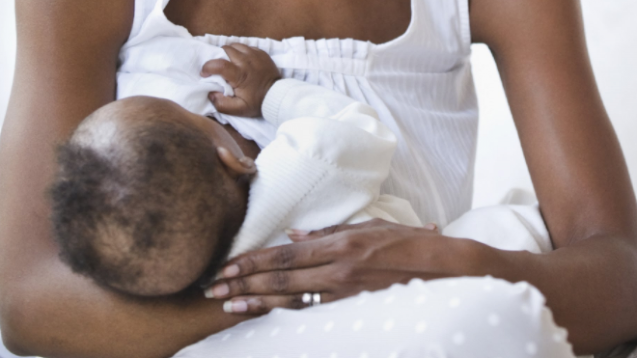 Breastfeeding lying down is nursing goals - Today's Parent