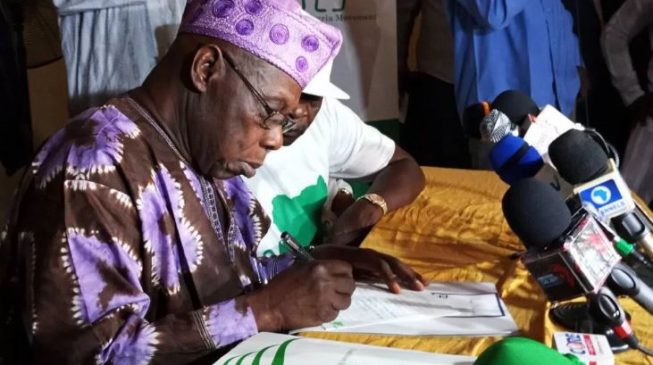 Obasanjo deceiving Nigerians again, says Yoruba group backing Buhari for second term