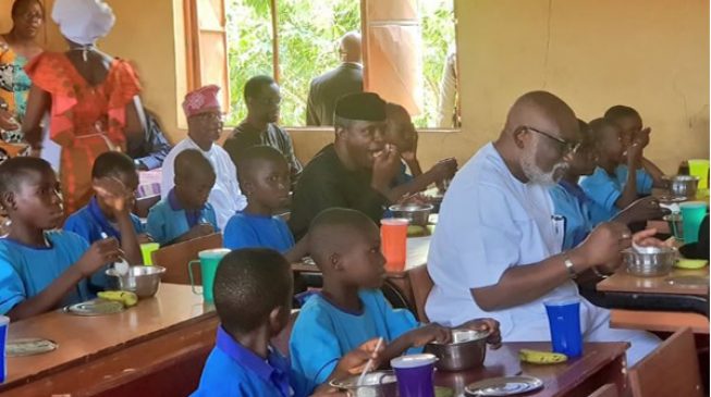 Image result for PHOTOS: Osinbajo, Akeredolu dine with pupils in Ondo primary school