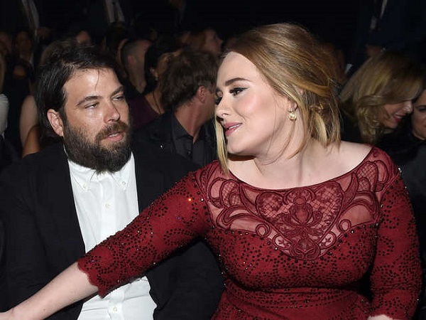 Adele files for divorce from husband