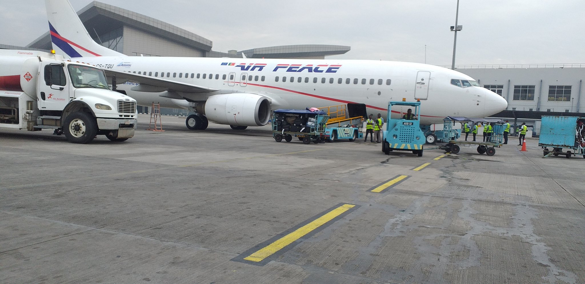 It was a minimal tyre burst&#39; -- Air Peace refutes report its plane crashed  at Ilorin airport | TheCable