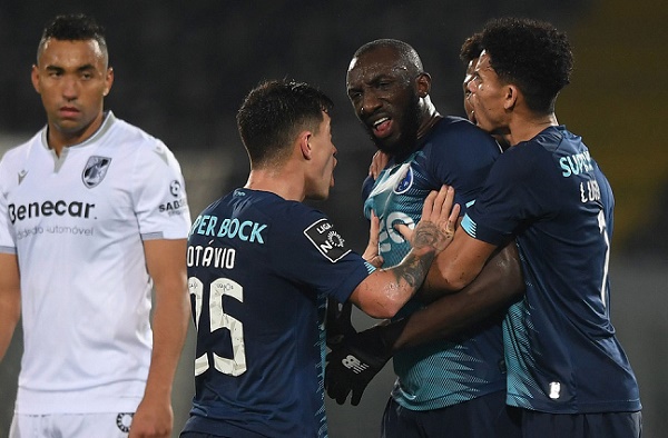 WATCH: Porto’s Marega gives Vitoria fans finger, walks off pitch after ‘racist abuse’