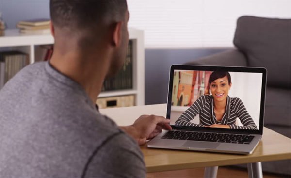 Five tips on how to make your long distance relationship work