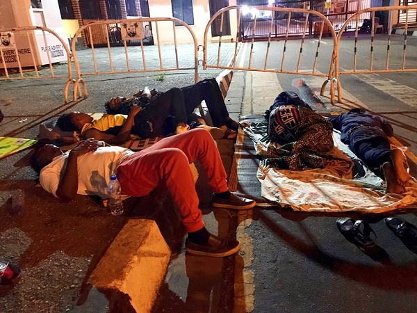 PHOTOS: Protesters spend another night at Lagos assembly as #EndSARS enters Day 4