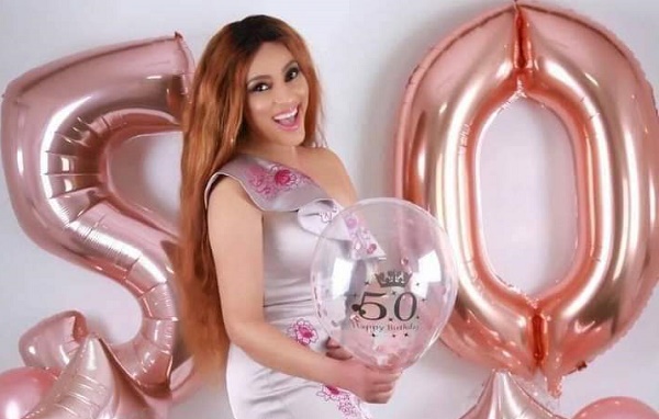 Lilian Bach celebrates 50th birthday with stunning photos