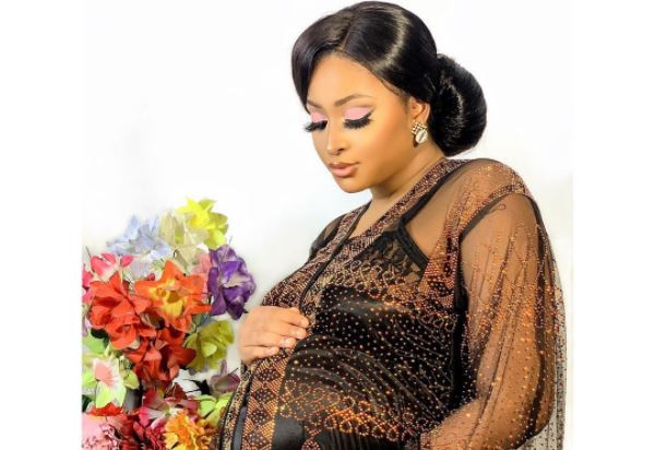 Etinosa welcomes child on Christmas day