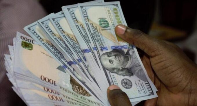 Naira hits N755/$ at I&E window as CBN directs banks to trade freely