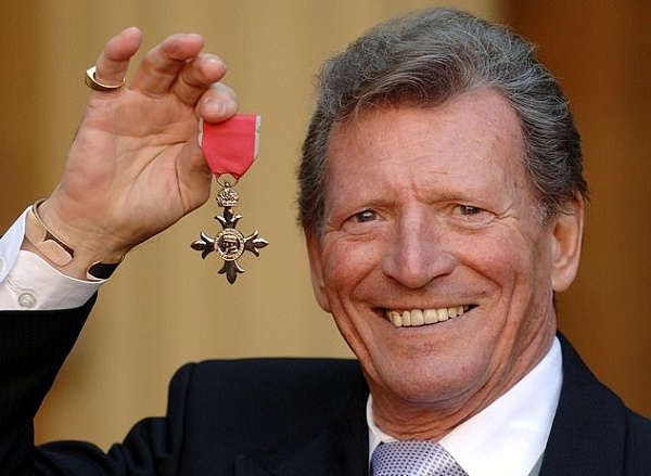 Johnny Briggs, 'Coronation Street' star, dies at 85