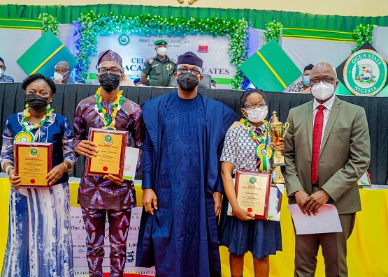 Abiodun awards Math champion N5m, gifts house to LASU best graduate