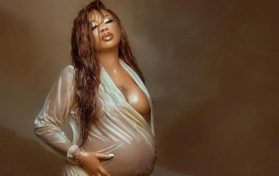 PHOTOS: Toyin Lawani shows off baby bump in racy shoot