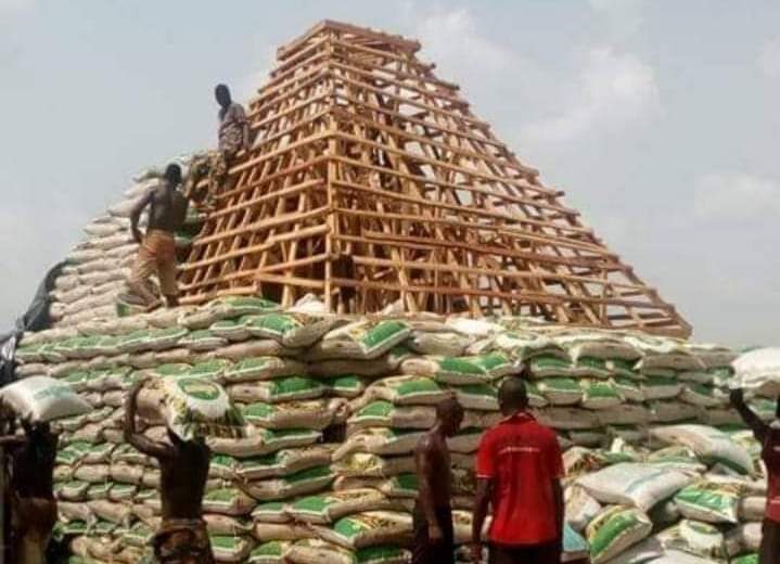 rice pyramid