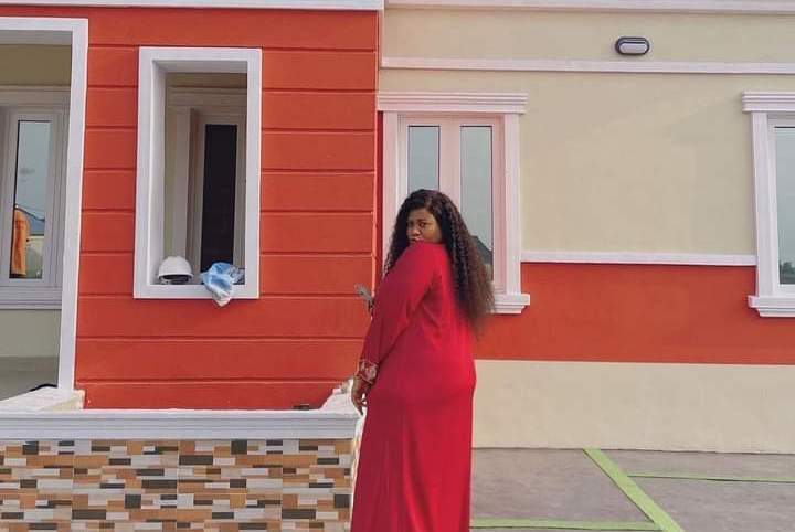 Nkechi Blessing: I sold my Range Rover to complete my house