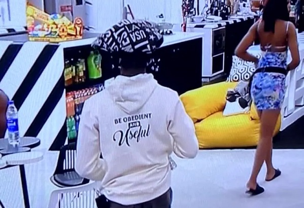 Reactions as Eloswag wears 'obedient' hoodie in BBNaija house