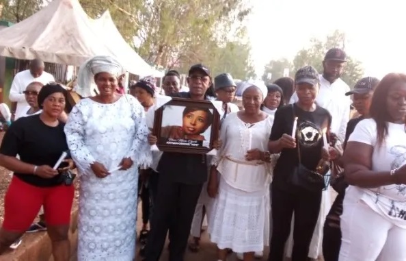 Patience Ozokwo, Nkem Owoh lead candle night procession for Peace Anyiam-Osigwe