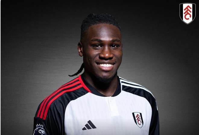 Fulham sign Calvin Bassey from Ajax 'for €22.5m'