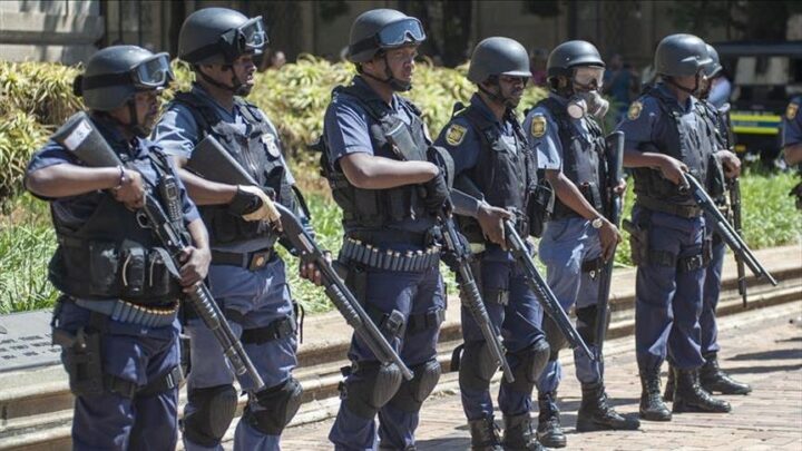 Sierra Leone police officers