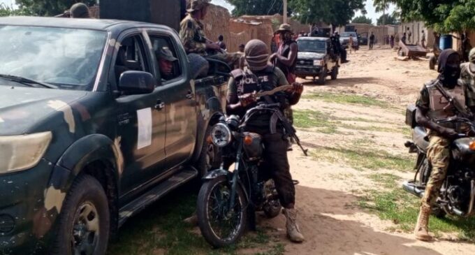 Troops nab ‘kidnap kingpins, informants’ in Oyo, FCT