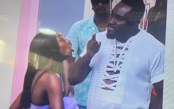 BBNaija: Pere destroys wall with fist during clash with Doyin (video)