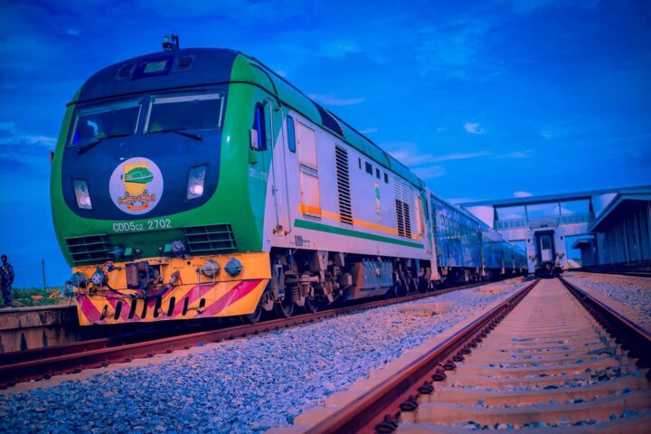 Train at Idu Station