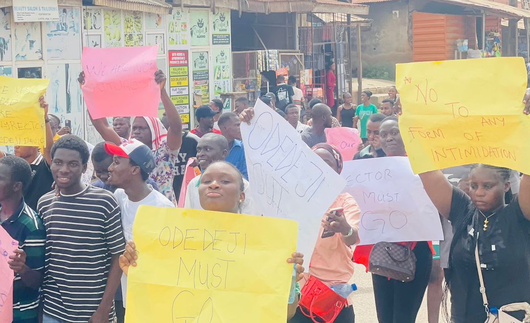 Students protest fee hike as MAPOLY suspends academic activities