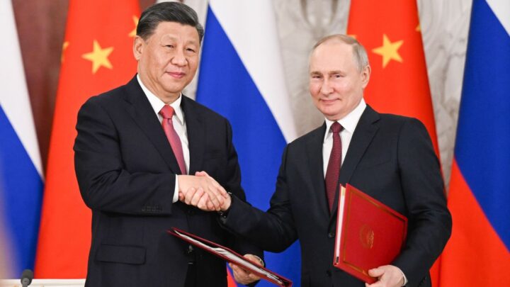 Xi Jinping and Vladmir Putin