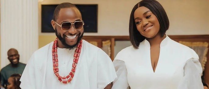 VIDEO: Chioma makes first public appearance with Davido after birthing twins