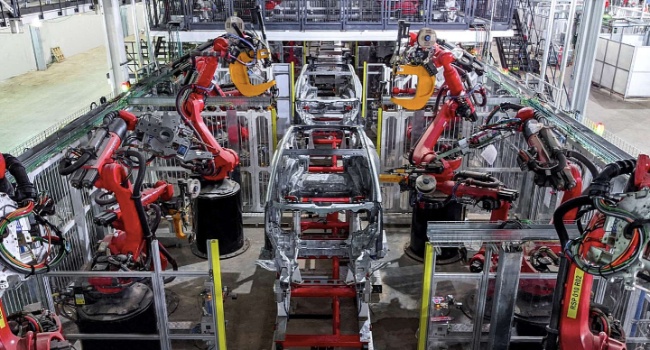 Report: Tesla robot malfunction 'injured' engineer in Giga Texas factory