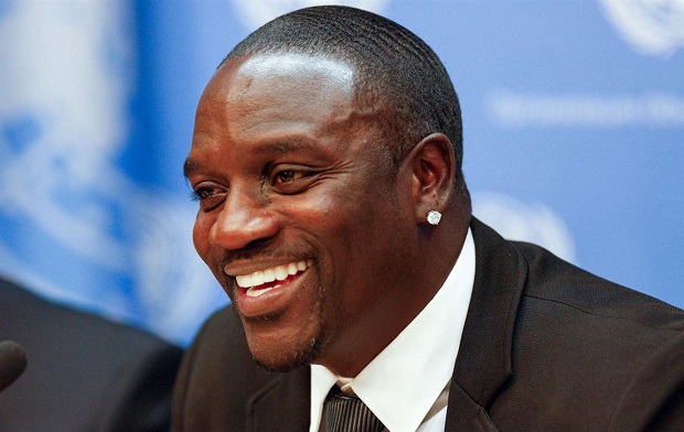 ‘He’s the ultimate shouter’ -- Akon picks Davido over Wizkid