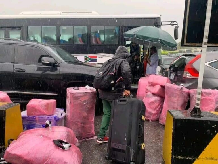 S'Africa arrive Uyo for Eagles game -- after being stranded at PH ...