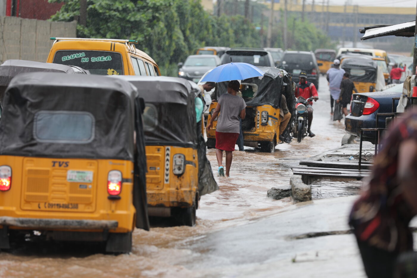 Lagos: Heavy flooding caused by rising lagoon level | TheCable