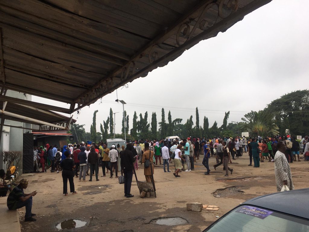 Students protest as UI begins rationing electricity despite fee hike