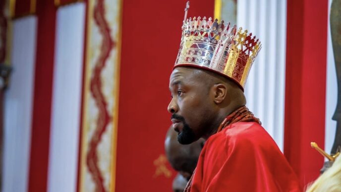 Ogiame Atuwatse III, the Olu of Warri