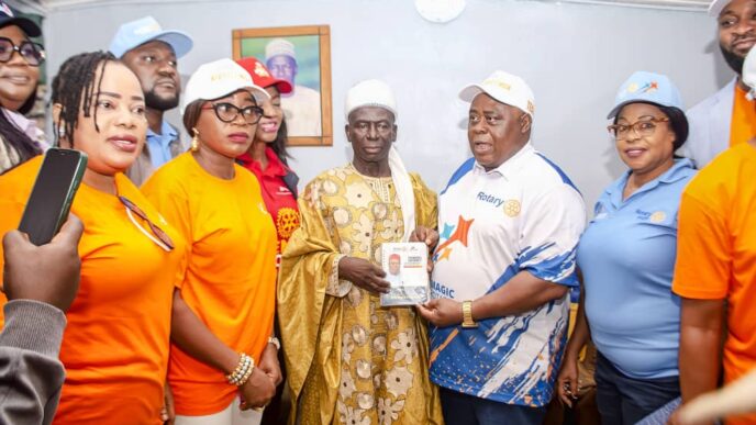 L-R: Shola Ayanronke Adeleke; the secretary of District 9127 maternal and child health committee, Lovina; the chairperson of the committee, Chief Haruna Gwyendaye, the district head of Dutse Baupma, Abuja; Mike Ukachi Nwanoshiri, the district governor of Rotary International for District 9127; and Rosemond Favour Uche, the President, Rotary Club of Abuja Maitama, during the presentation of medical equipment for maternal and child health to the district head on Tuesday. 