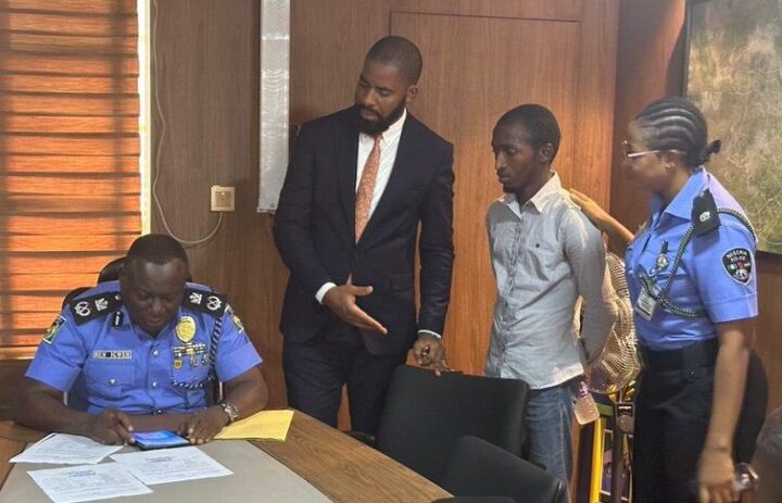 Shuaibu Yusuf being released to Deji Adeyanju, his lawyer