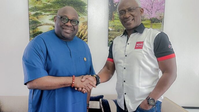 (L-R) Dele Momodu, CEO and founder of Ovation International and Kayode Akintemi, MD and editor-in-chief, News, agreeing to a strategic content partnership between Ovation International and News Central