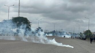 Police disperse #EndBadGovernance protesters with teargas in Lekki