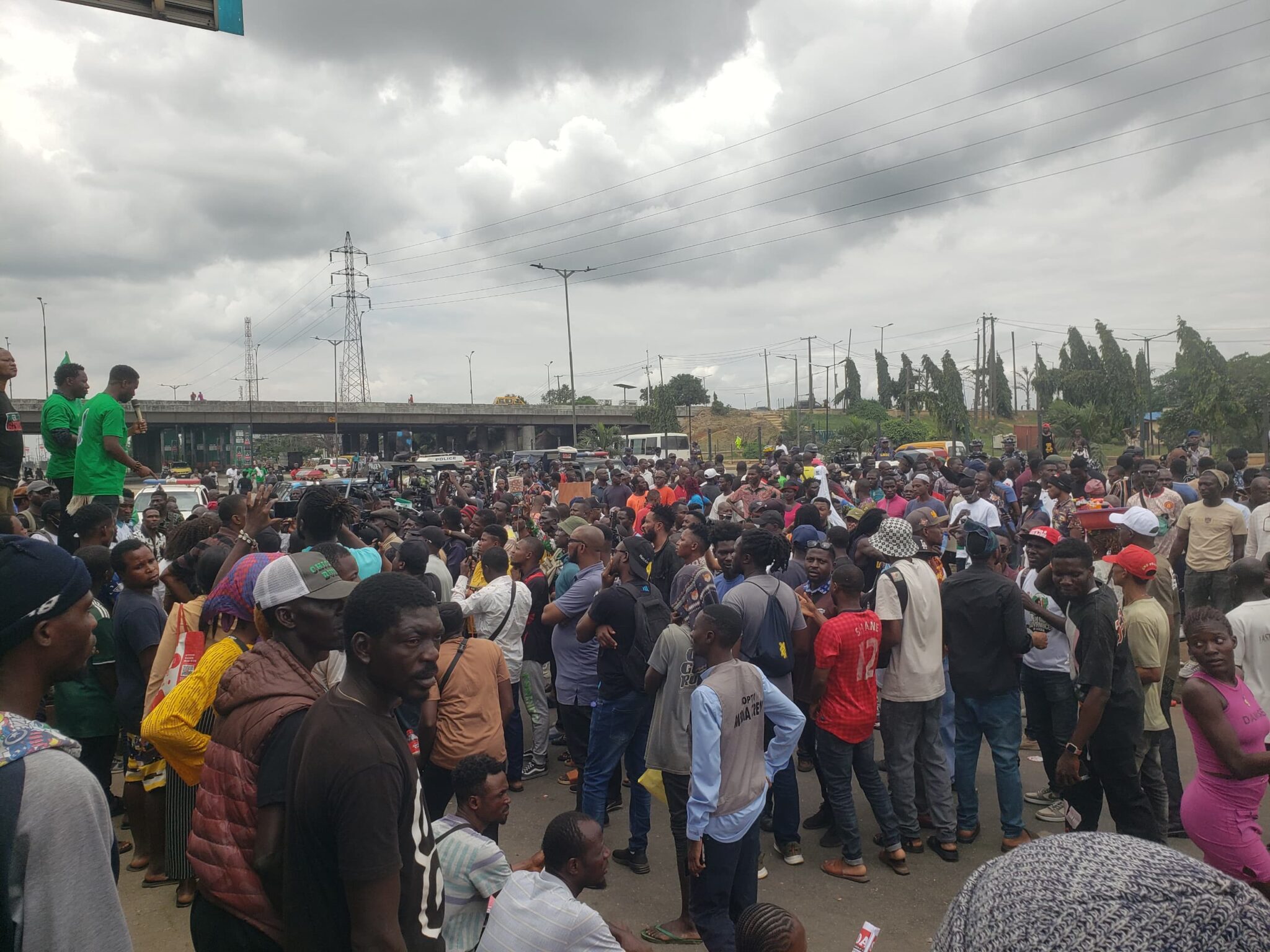 Security Operatives Raid NLC HQ 'over #EndBadGovernance Protest' | TheCable