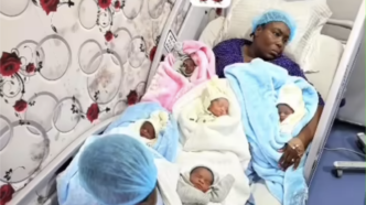 Nigerian woman welcomes sextuplets