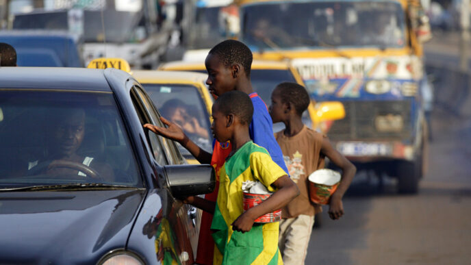 Oyo to recruit 14,500 teachers, preps schools to absorb roaming children