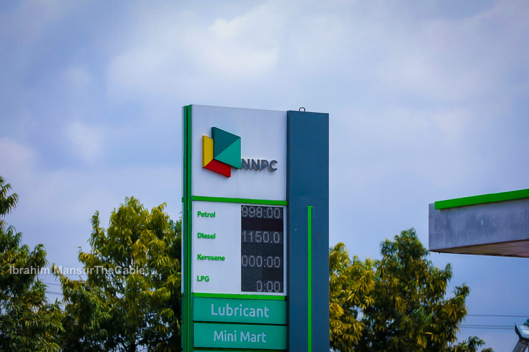 NNPC increases petrol price to N998 per litre