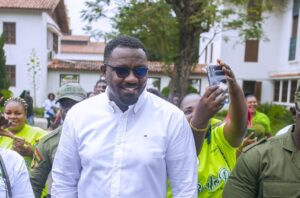 John Dumelo