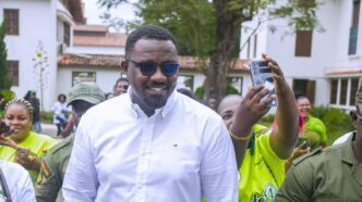 John Dumelo