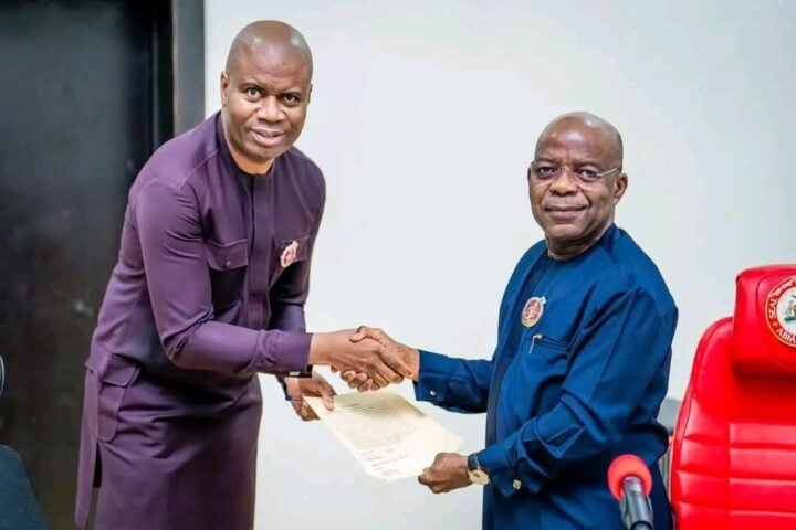 Benson Ojeikere (left) and Alex Otti, governor of Abia state