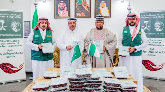 Saudi Arabia presents dates to abuja and Kano state