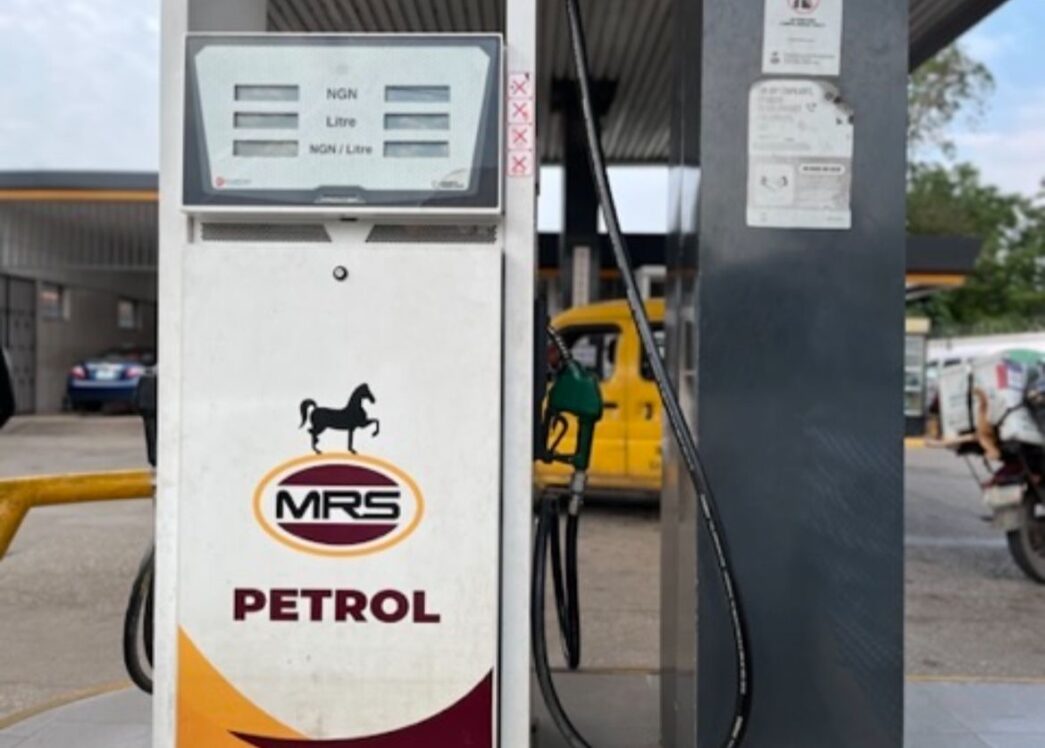 MRS oil petrol pump